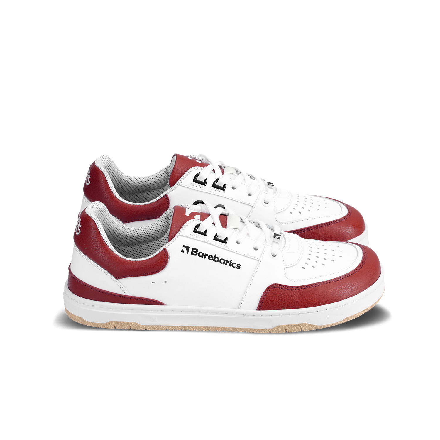 Barefoot tenisky Barebarics Wave - White & Crimson Red.
  Zvršok sa skladá z kvalitnej hladkej kože nappa; Ide o materiál, ktorý má výbornú odolnosť voči vlhkosti a ľahko sa ošetruje  Podšívka je vyrobená z technickej textílie Dermodry Coolmax®, ktorá zabezpečuje kontinuálny odvod vlhkosti; Tento typ podšívky urýchľuje proces odvodu a absorpcie potu, vďaka čomu ostáva koža suchá; Zároveň ide o mäkký, ľahký a priedušný materiál, ktorý sa používa pri výrobe prestížnych modelov obuvi a prechádza najnáročnejšími skúškami technickej kvality v nezávislých laboratóriach  Podošva je zhotovená z jemnej syntetickej gumy s vysokou odolnosťou voči opotrebeniu; Podošva Retro je inšpirovaná umením a pouličnými športami z konca 20.
Barefoot vlastnosti
  Anatomický tvar - Teniska rešpektuje tvar chodidiel.
Viac info
  vychádzková obuv  moderný mestský dizajn  navrhnuté a ručne vyrobené v Európskej únii, z lokálnych udržateľných materiálov  vynikajúca odolnosť a farebná stálosť materiálov  technológia Dermodry Coolmax® pre kontinuálny odvod vlhkosti  dostupné v číslach: 36-47 (podľa európskeho merania)EAN/SKU: %eanorsku%